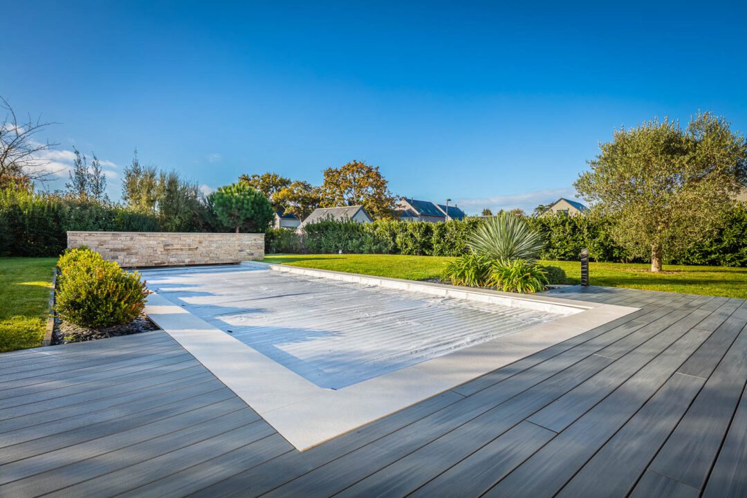 Piscine creusée avec une protection